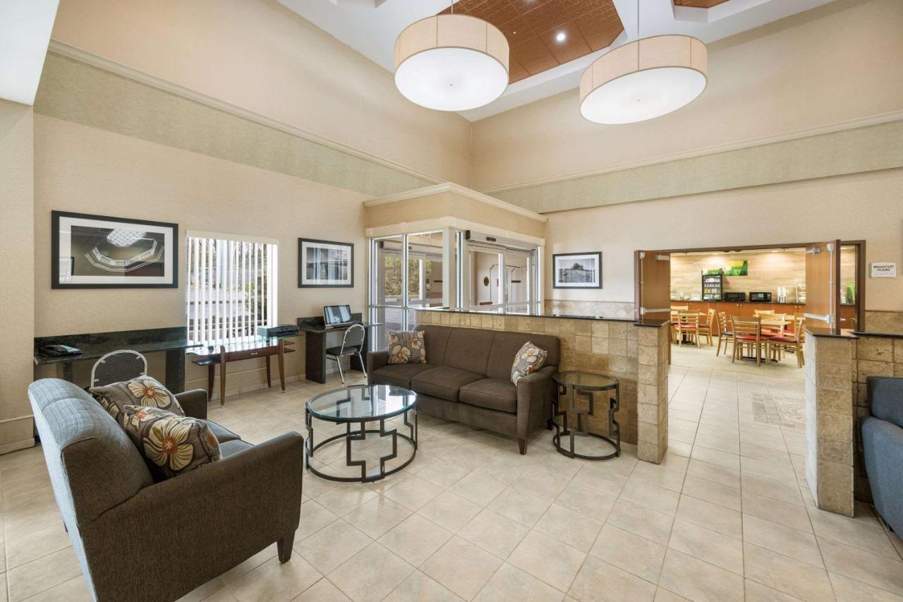 Quality Inn & Suites Fishkill South Near I-84 Ngoại thất bức ảnh