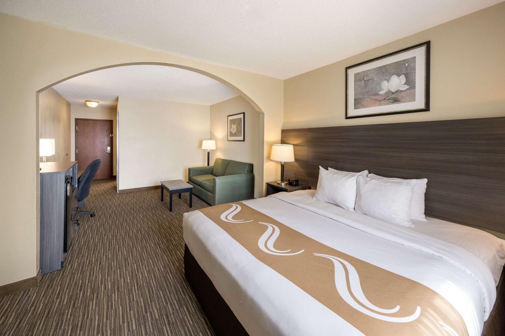 Quality Inn & Suites Fishkill South Near I-84 Ngoại thất bức ảnh