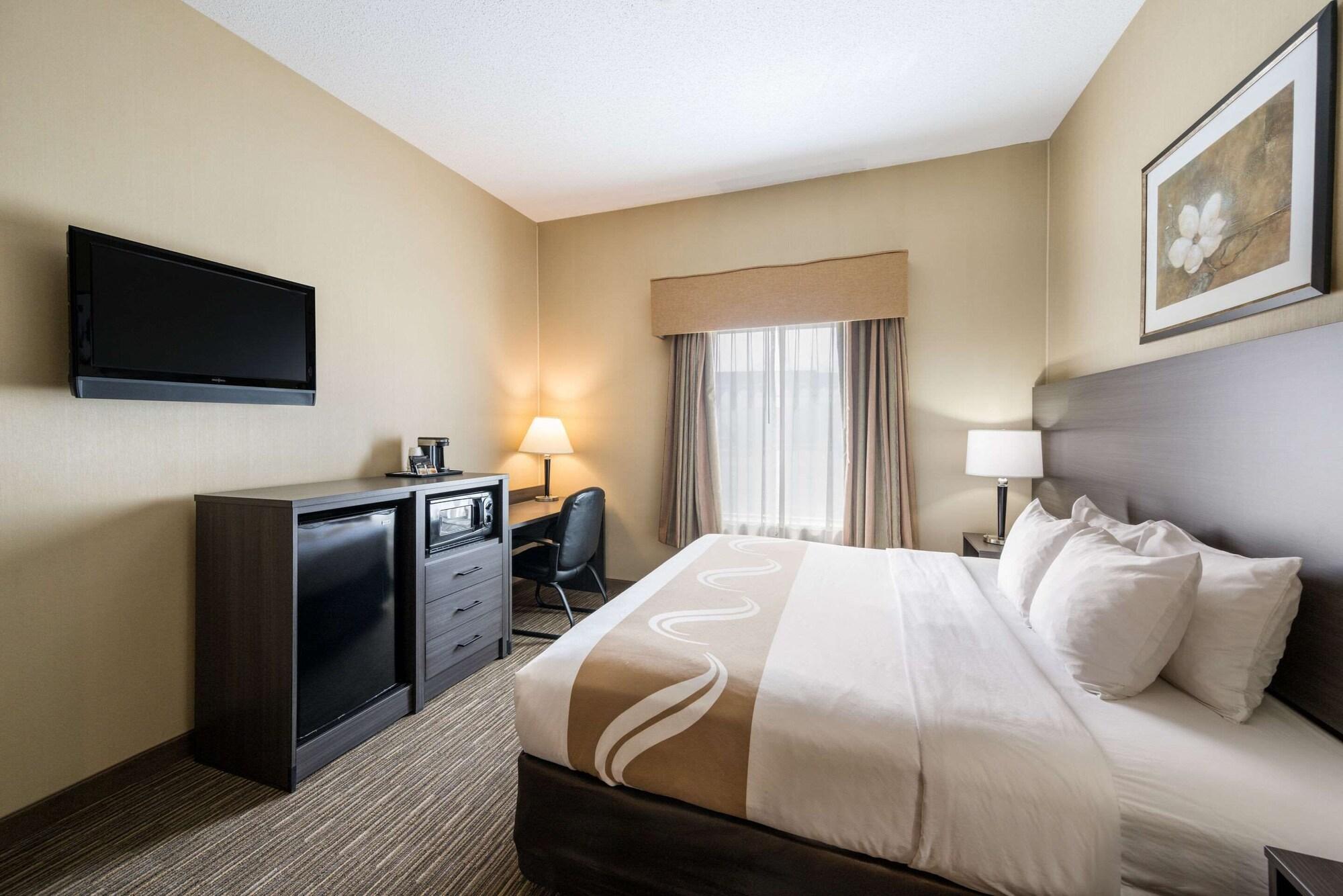 Quality Inn & Suites Fishkill South Near I-84 Ngoại thất bức ảnh